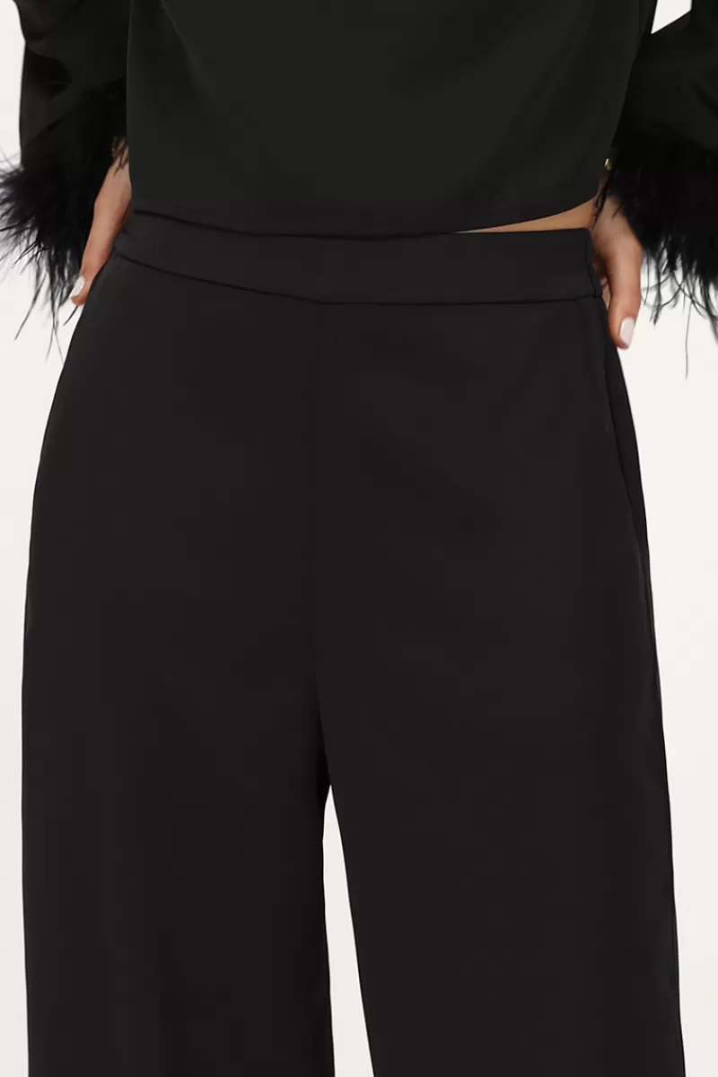 My Jewellery Pantalon Large Satiné Noir Avec Plumes