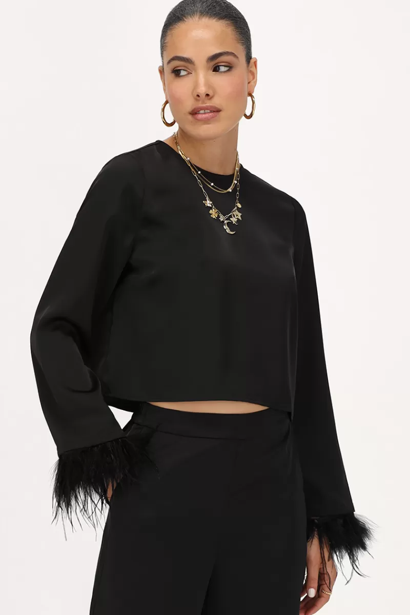My Jewellery Top Satiné Noir Avec Plumes