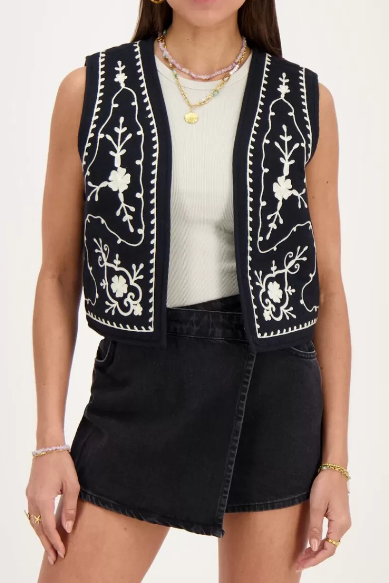 My Jewellery Veste Sans Manches En Mousseline Noire Avec Broderie