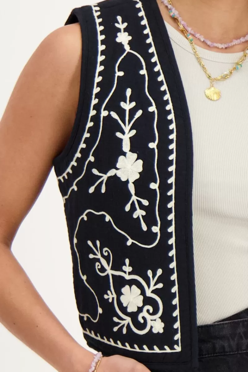 My Jewellery Veste Sans Manches En Mousseline Noire Avec Broderie